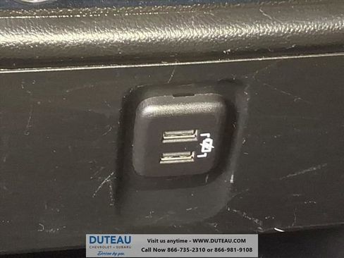 Used 2020 Chevrolet Traverse LT image 11