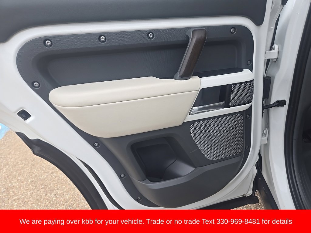 Used 2023 Land Rover Defender 130 First Edition AWD/4WD image 40