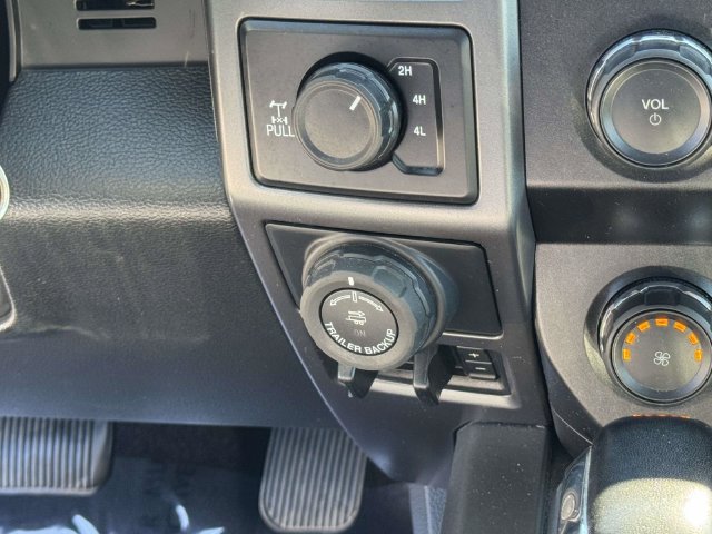 Used 2019 Ford F150 XLT w/ Equipment Group 302A Luxury AWD/4WD image 23