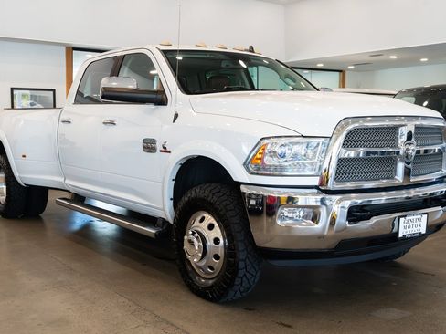 Used 2015 RAM 3500 Laramie Longhorn AWD/4WD image 3
