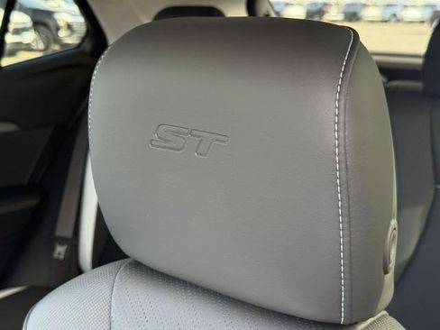 New 2026 Buick Envision Sport Touring image 19