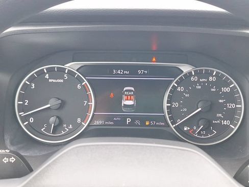 Used 2025 Nissan Rogue S AWD/4WD image 15