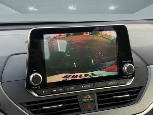 New 2025 Nissan Altima 2.5 SR image 29