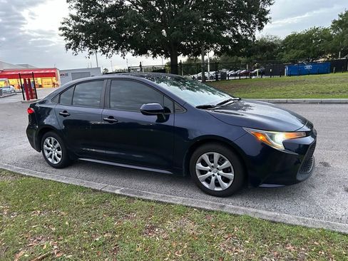 Used 2021 Toyota Corolla LE image 7
