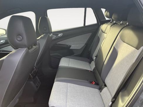 New 2025 Volkswagen ID.4 Pro AWD/4WD image 13