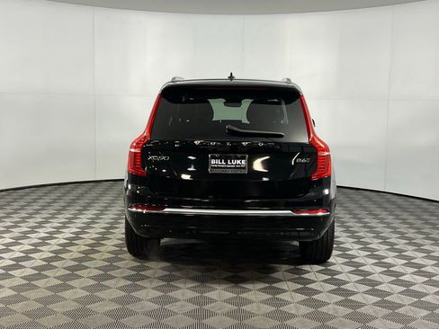 Used 2025 Volvo XC90 B6 Plus image 8