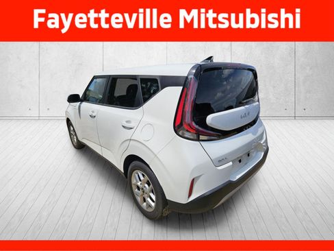 Used 2023 Kia Soul S FWD image 9
