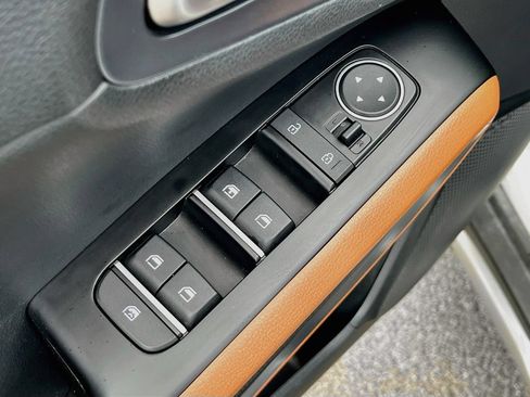 Used 2025 Kia Soul EX FWD image 18