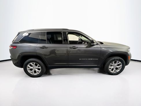 Used 2022 Jeep Grand Cherokee Limited AWD/4WD image 4