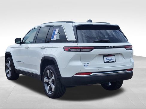 Used 2024 Jeep Grand Cherokee Limited 4xe AWD/4WD image 5