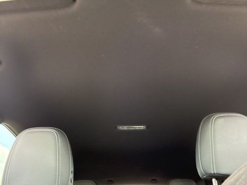 Used 2025 Chevrolet Equinox EV LT w/ Convenience Package AWD/4WD image 24
