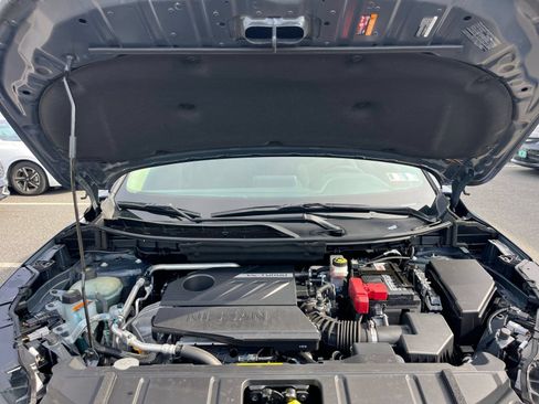 Used 2025 Nissan Rogue SV AWD/4WD image 34