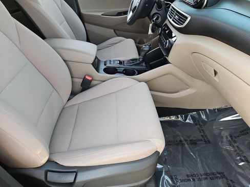 Used 2019 Hyundai Tucson SE image 21