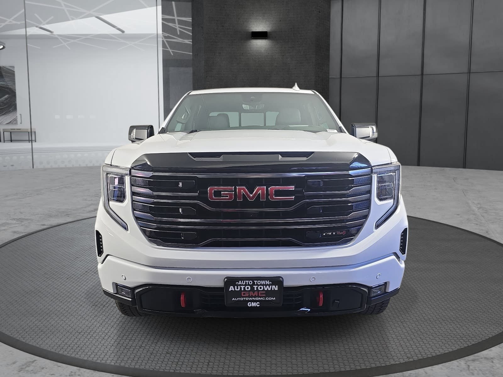 Used 2025 GMC Sierra 1500 AT4 w/ AT4 Premium Package AWD/4WD image 2