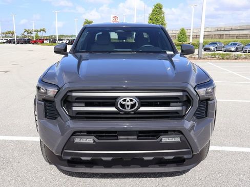 Certified 2025 Toyota Tacoma SR5 image 5