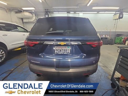Used 2023 Chevrolet Traverse LT FWD image 5
