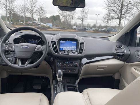 Used 2019 Ford Escape Titanium image 29