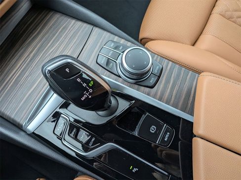 Used 2022 BMW 540i xDrive w/ Convenience Package image 29