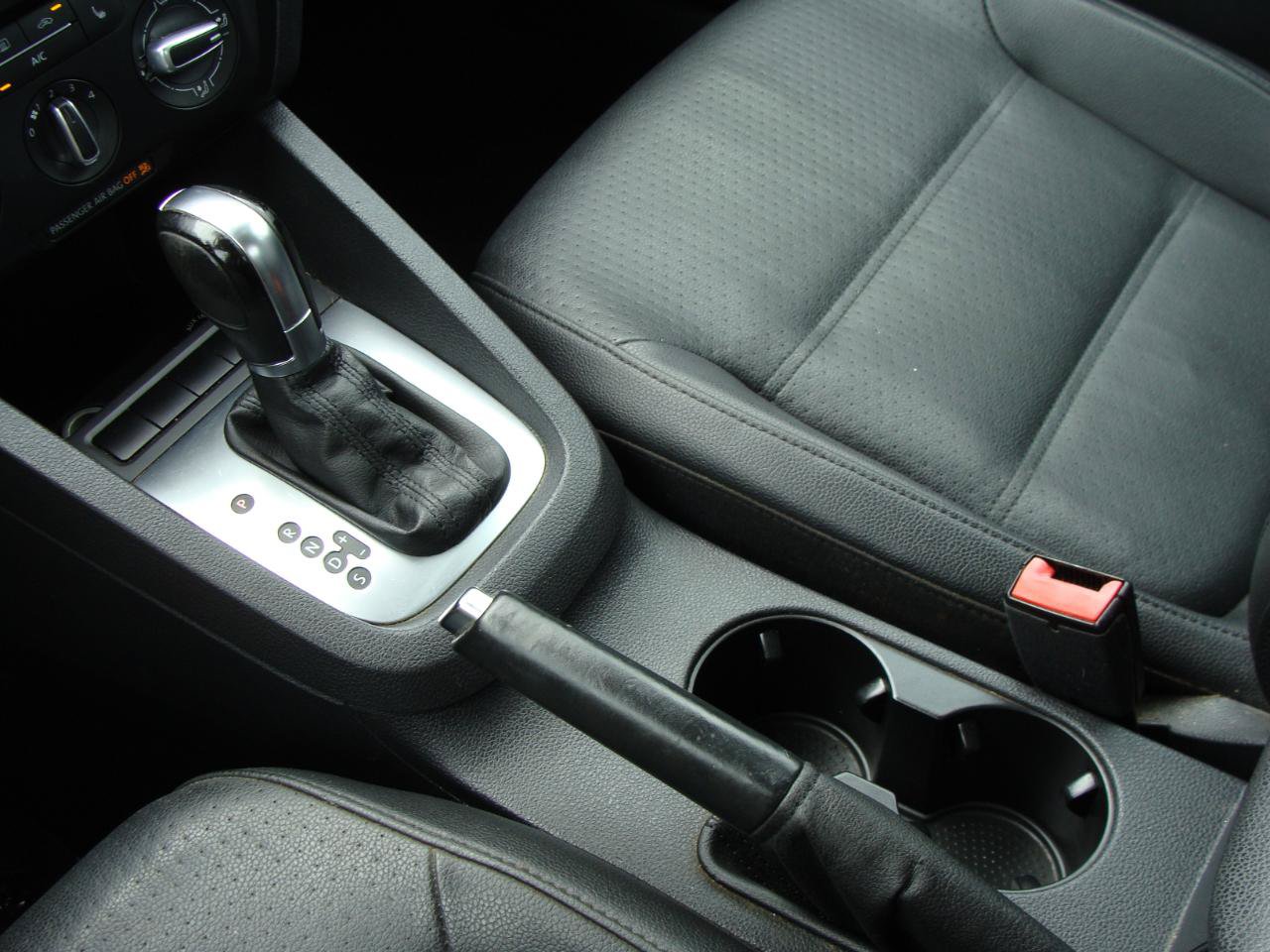 Used 2013 Volkswagen Jetta SE FWD image 15