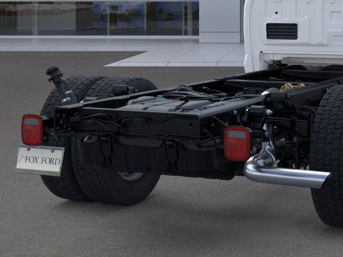 New 2026 Ford F550 4x4 Crew Cab image 21