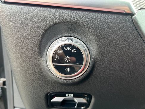 Used 2024 Mercedes-Benz CLE 300 4MATIC Coupe image 20