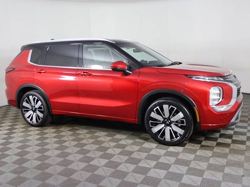 New 2025 Mitsubishi Outlander SEL image 22