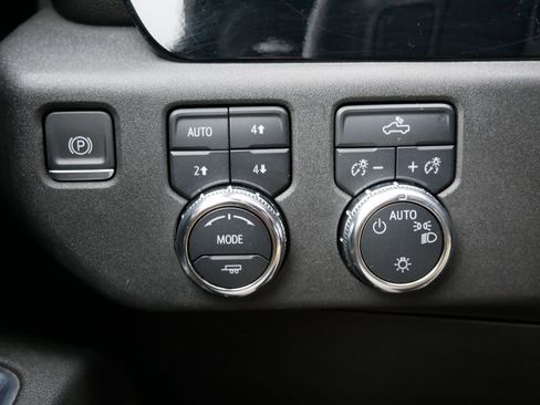 Used 2023 GMC Sierra 1500 SLE image 20