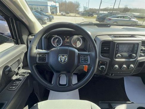 Used 2018 RAM 1500 Express w/ Express Value Package image 12