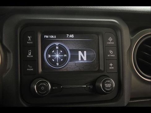 Used 2018 Jeep Wrangler Unlimited Sport S AWD/4WD image 12
