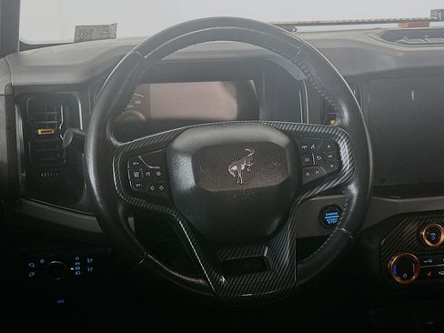 Used 2021 Ford Bronco Badlands image 18