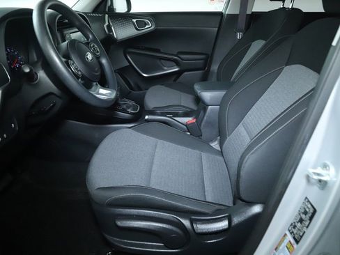 Used 2020 Kia Soul S image 18