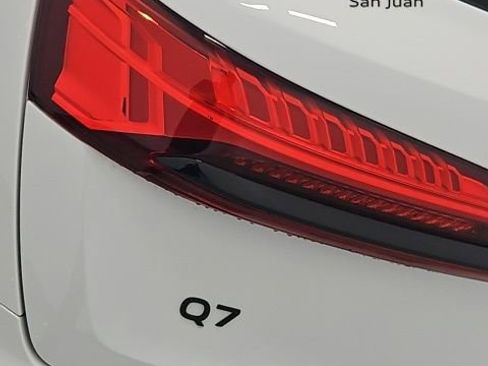 Certified 2025 Audi Q7 2.0T Premium Plus w/ Premium Plus Package image 8