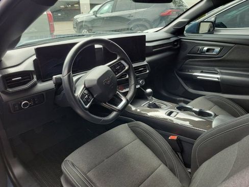 Used 2025 Ford Mustang GT RWD image 7