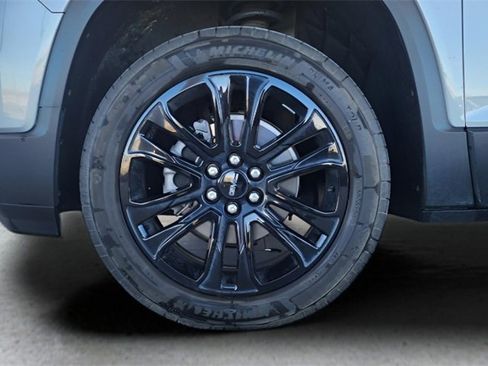 Used 2023 GMC Acadia SLE w/ Driver Convenience Package image 10