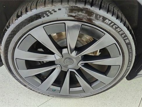 Used 2022 Tesla Model X Plaid image 61