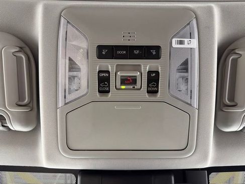 Used 2025 Toyota RAV4 XLE w/ Convenience Package AWD/4WD image 28