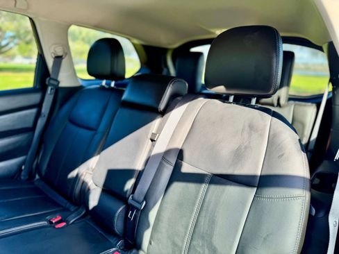 Used 2013 Nissan Pathfinder SL w/ Trailer Tow Pkg image 34