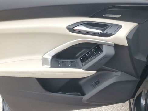 Certified 2025 Audi Q5 Premium Plus w/ Premium Plus AWD/4WD image 25