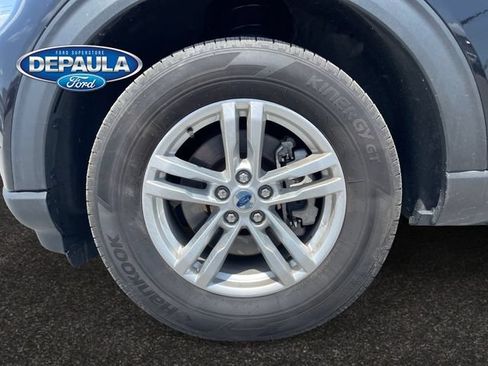Used 2023 Ford Explorer XLT AWD/4WD image 18