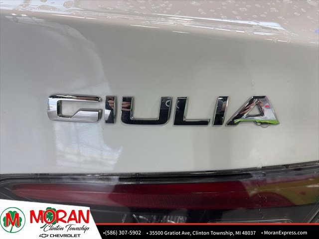Used 2024 Alfa Romeo Giulia Ti RWD image 8
