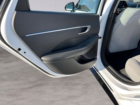 Used 2021 Hyundai Sonata SEL w/ Convenience Package image 24