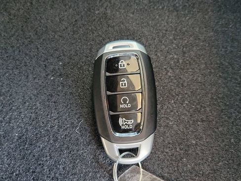 New 2026 Hyundai Venue SEL FWD image 28