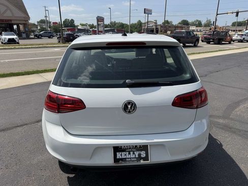 Used 2015 Volkswagen Golf S FWD image 4