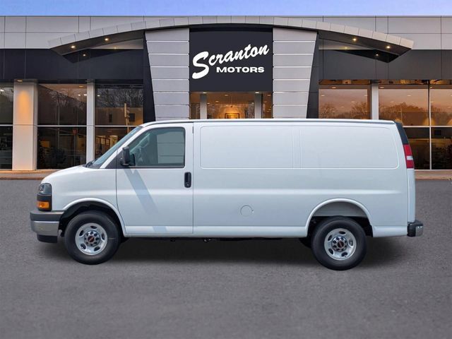 New 2026 GMC Savana 2500 w/ Chrome Appearance Package RWD image 2