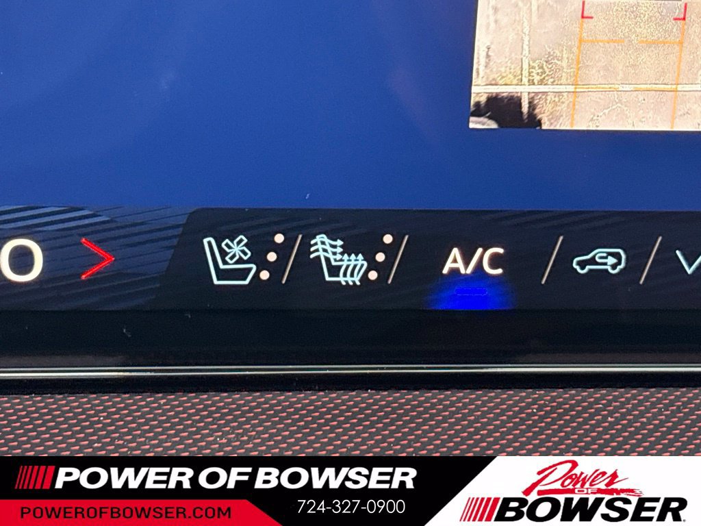 New 2026 Chevrolet Traverse RS w/ LPO, Floor Liner Package AWD/4WD image 10