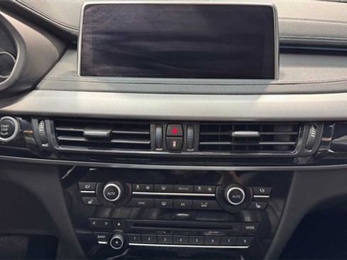 Used 2019 BMW X6 sDrive35i w/ M Sport Package image 19