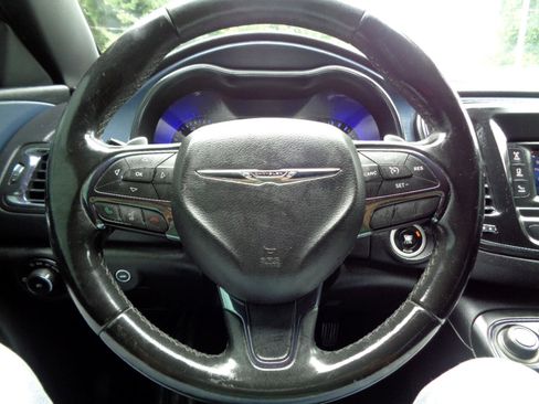 Used 2015 Chrysler 200 S image 20