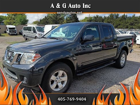 Used 2012 Nissan Frontier SV image 1