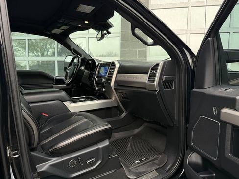 Used 2021 Ford F350 Platinum AWD/4WD image 24