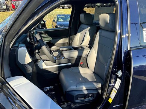 New 2026 Toyota Tundra Limited AWD/4WD image 9